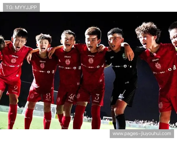 WHT足球:探索全球足球发展趋势与未来战术演变的深度解析 WHT足球:探索全球足球发展趋势与未来战术演变的深度解析